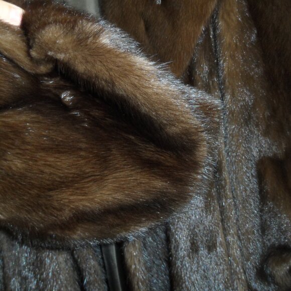 Classic Full Length Mink Coat-Dark Brown- size L/XL - Picture 4 of 16